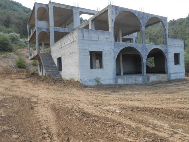 Κτίριο 470 τ.μ. πρός πώληση, Ν. Καβάλας, Θάσος