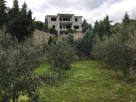 Villa 580sqm for sale-Aisonia » Center