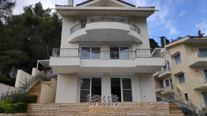 Μεζονέτα 435 τ.μ. πρός πώληση, Αθήνα - Βόρεια Προάστια, Σταμάτα