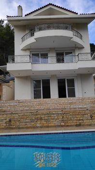 Μεζονέτα 435τ.μ. για πώληση-Σταμάτα » Κέντρο