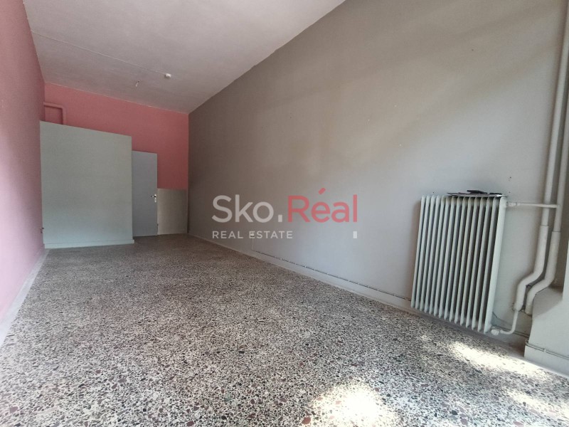 Κατάστημα 26 τ.μ. προς ενοικίαση, Χαριλάου