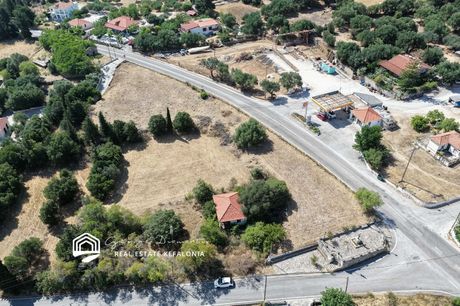 Οικόπεδο 715 τ.μ. πρός πώληση