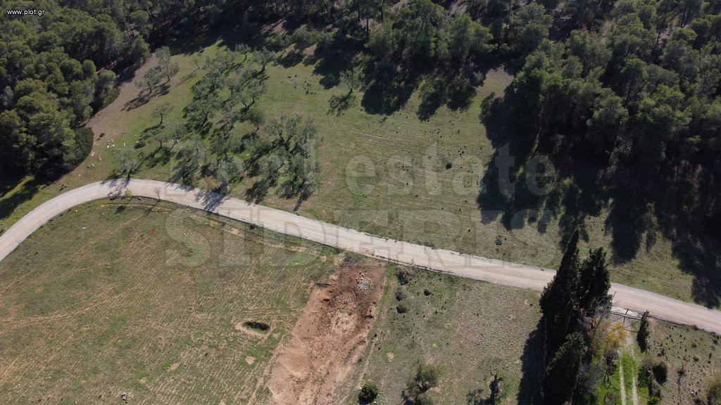 Αγροτεμάχια 4.120 τ.μ. προς πώληση, Λουτράκι-Περαχώρα