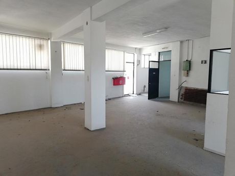 Hall 280sqm for rent-Volos » Neapoli