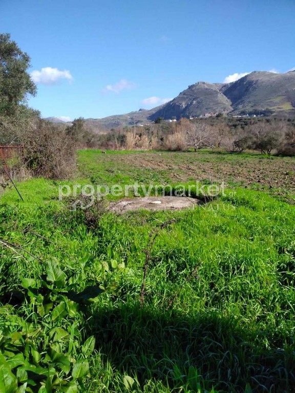 Parcel 2.800 sqm for sale, Rethymno Prefecture, Foinikas