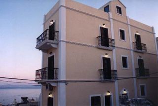 Studio / γκαρσονιέρα 32 τ.μ. για κράτηση, Κυκλάδες, Σύρος-thumb-7