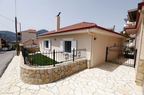 Detached home 100sqm for sale-Karpenisi » Center