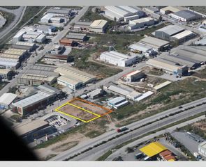 Βιομηχανικός χώρος 1.330 τ.μ. για πώληση