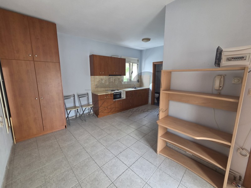 Studio / γκαρσονιέρα 28 τ.μ. προς ενοικίαση, Καραγάτς