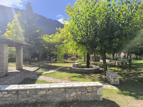 Land plot 655sqm for sale-Kalavrita » Vrachni