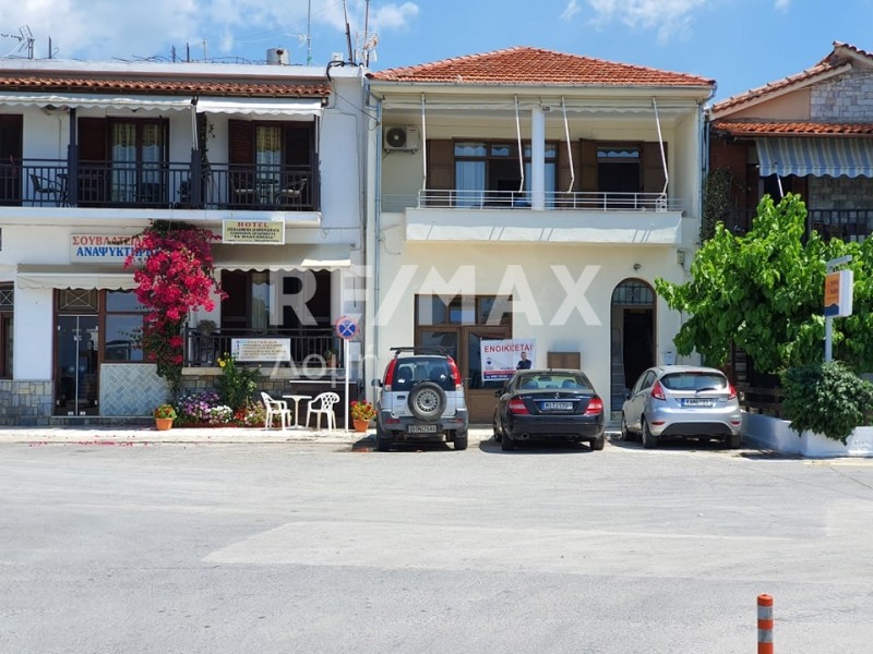 Κατάστημα 120 τ.μ. προς ενοικίαση, Πλατανίδια