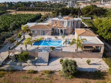 Villa 400sqm for sale-