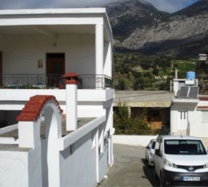 Μονοκατοικία 236 τ.μ. προς πώληση, Ν. Ηρακλείου, Ζαρός