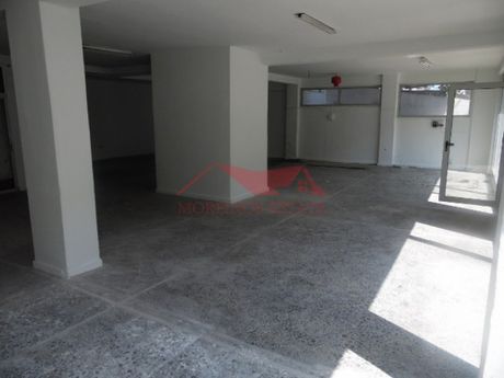 Store 186 sqm for rent