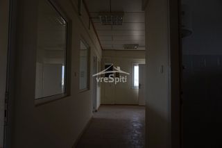 Γραφείο 200 τ.μ. προς ενοικίαση, Ν. Ιωαννίνων, Ιωάννινα-thumb-3