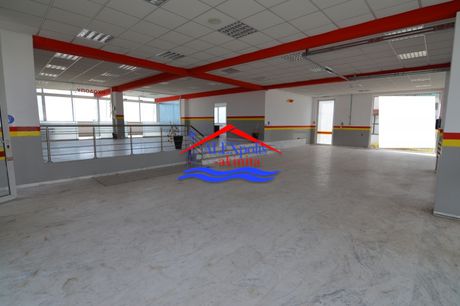 Κατάστημα 300 τ.μ. προς ενοικίαση