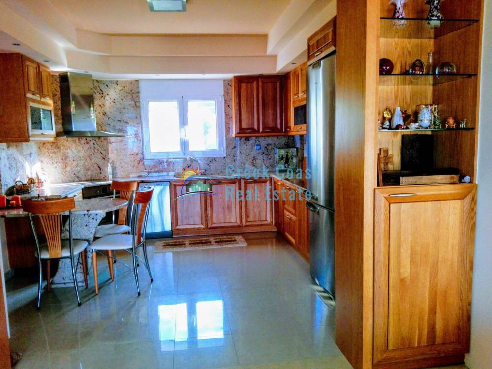 Μονοκατοικία 385 τ.μ. προς ενοικίαση, Κυανή Ακτή Ρίου
