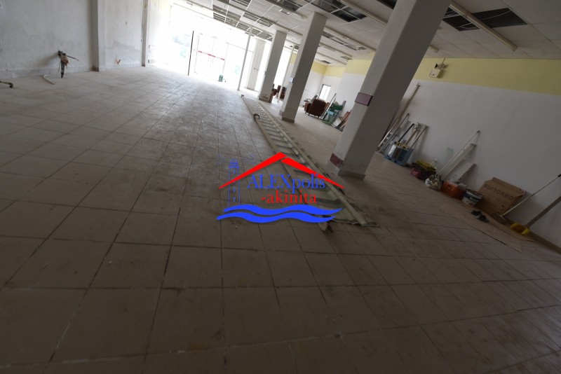 Κατάστημα 275 τ.μ. προς ενοικίαση, Κέντρο Φερών