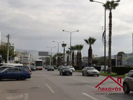 Επιχειρηματικό κτίριο 726 τ.μ. για πώληση