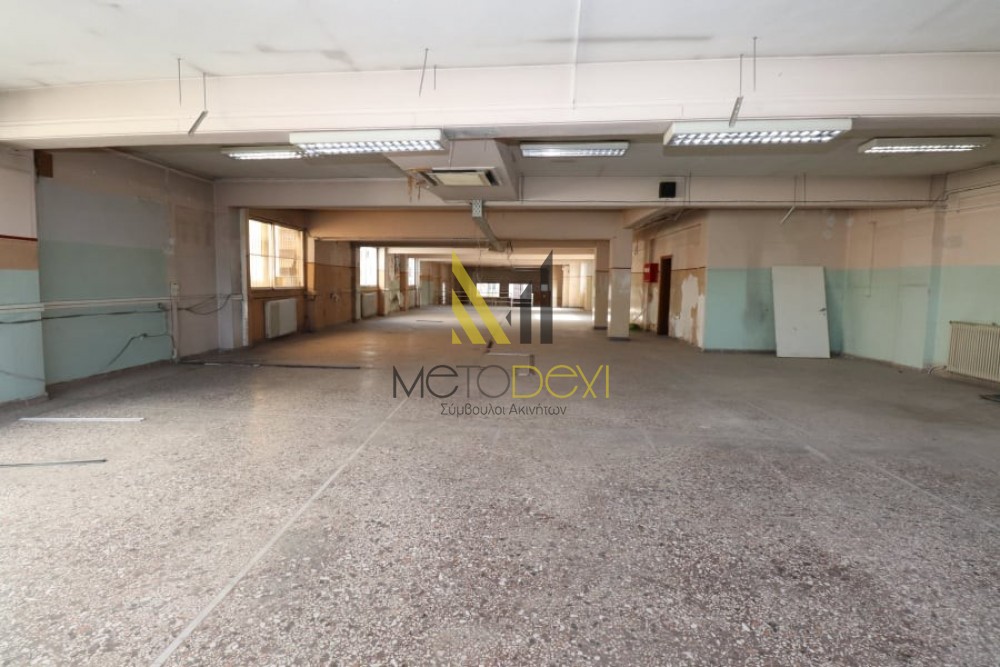 Επιχειρηματικό κτίριο 670 τ.μ. πρός ενοικίαση, Θεσσαλονίκη - Περιφ/Κοί Δήμοι, Νεάπολη