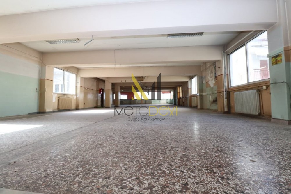 Επιχειρηματικό κτίριο 670 τ.μ. πρός ενοικίαση, Θεσσαλονίκη - Περιφ/Κοί Δήμοι, Νεάπολη