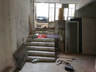 Αποθήκη 240 τ.μ. για πώληση
