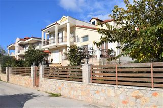 Μονοκατοικία 451 τ.μ. για πώληση