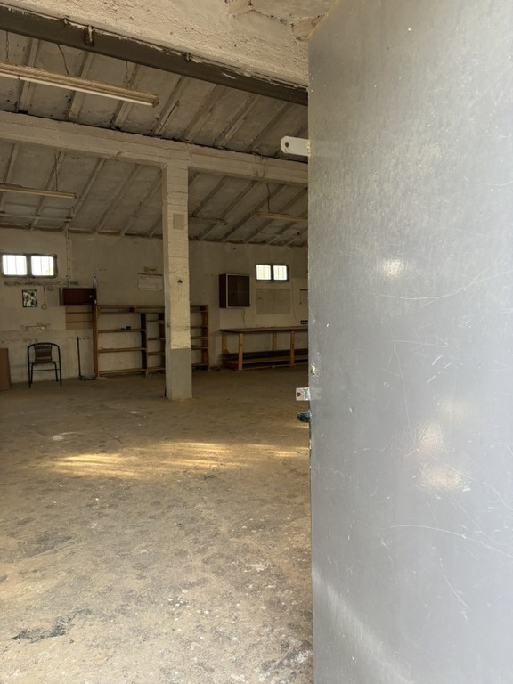 Αποθήκη 160 τ.μ. πρός ενοικίαση, Θεσσαλονίκη - Περιφ/Κοί Δήμοι, Εχέδωρος