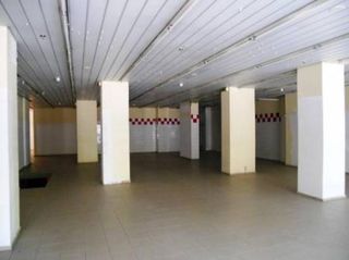 Κατάστημα 320 τ.μ. προς πώληση, Κέντρο Πάτρας-thumb-2