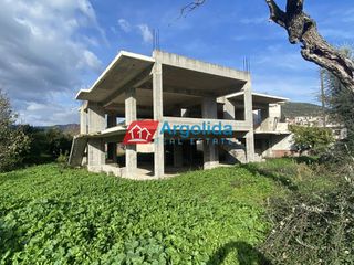 Μονοκατοικία 400 τ.μ. για πώληση