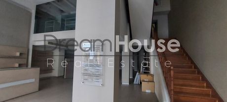 Business bulding 990 sqm for sale