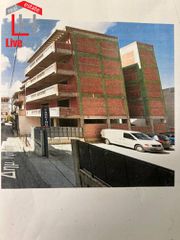 Building 600 sqm for sale