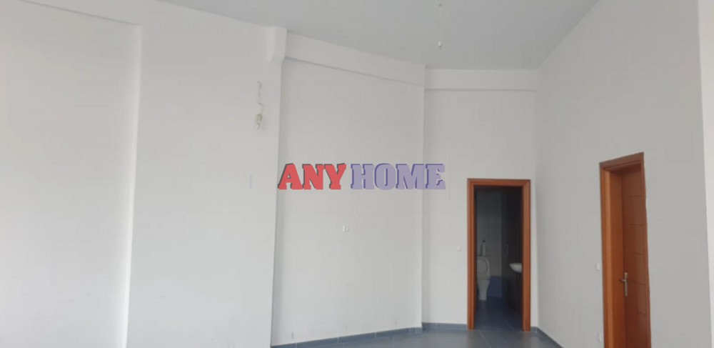 Κατάστημα 76 τ.μ. προς ενοικίαση, Κέντρο Κορώνειας