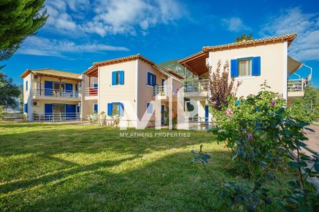 Building 300sqm for sale-Lefkada » Ellomeno