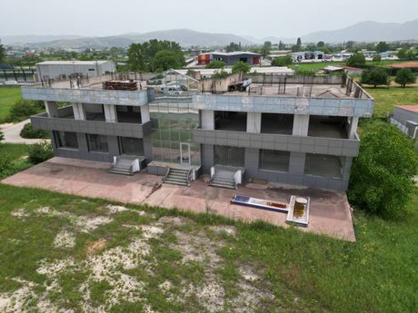 Επιχειρηματικό κτίριο 1.260τ.μ. για πώληση-Ανατολή » Κέντρο