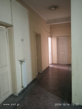 Business bulding 3.200sqm for sale-Center