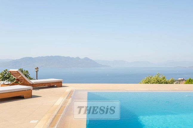 Villa 650 sqm for sale, Argosaronikos Islands, Aegina