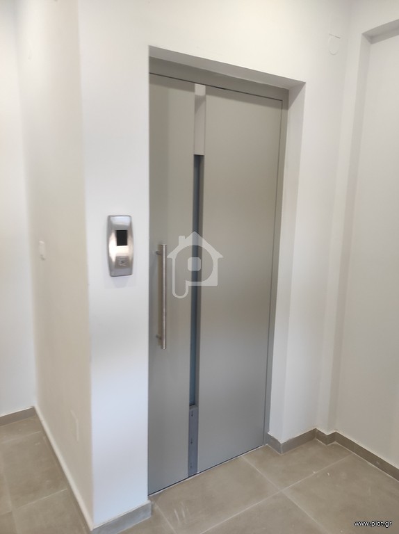 Επαγγελματικό 217 τ.μ. προς ενοικίαση, Νέα Μαγνησία Λαμίας