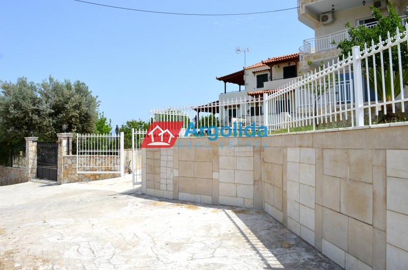 Μονοκατοικία 350 τ.μ. πρός πώληση, Κορινθία, Σαρωνικός