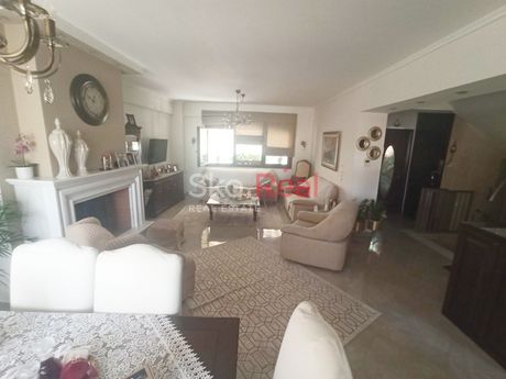 Detached home 304 sqm for sale