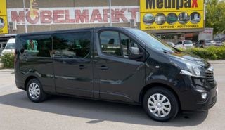 Opel Vivaro 2017-thumb-1