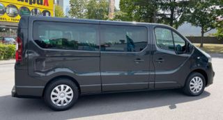 Opel Vivaro 2017-thumb-2