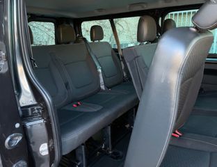 Opel Vivaro 2017-thumb-9