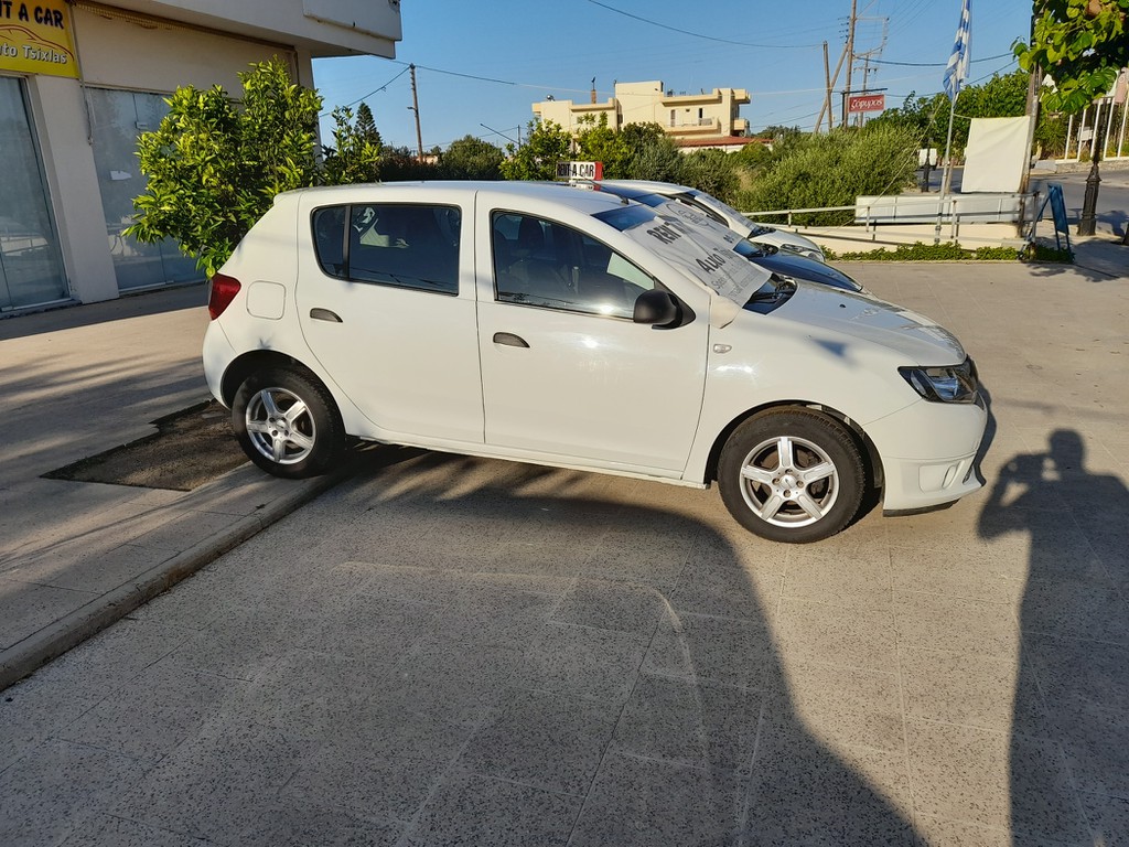Dacia Sandero 2016
