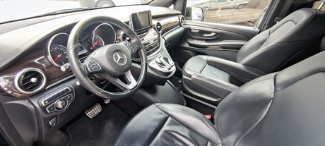 Mercedes-Benz V 220 '18-thumb-3