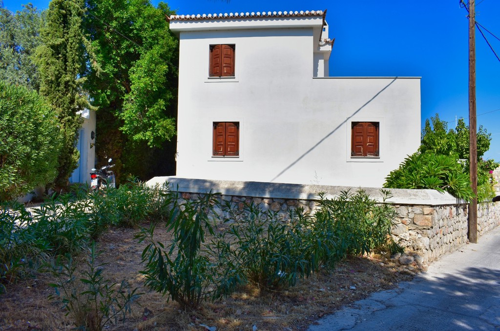 Μονοκατοικία 250 τ.μ. προς πώληση, Κέντρο Σπετσών