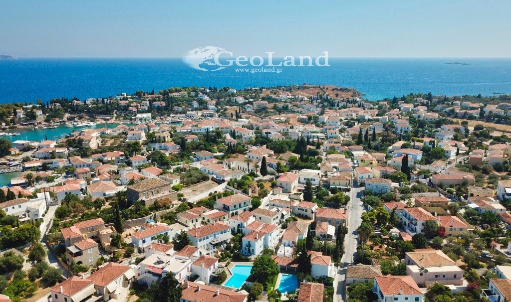 Επιχειρηματικό κτίριο 640 τ.μ. πρός πώληση, Νησιά Αργοσαρωνικού, Σπέτσες