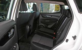 Nissan Qashqai 2015 RENT-ME BY "ALEXCARS" GPS-NAVI 1.600cc 131Ps.TURBO DIESEL-thumb-2