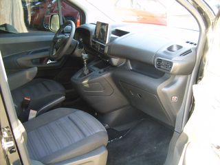 Opel Combo 2022 DIEZEL-thumb-2