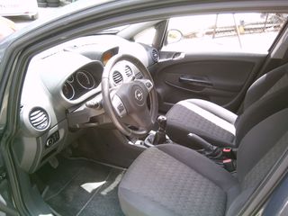 Opel Corsa 2014-thumb-2